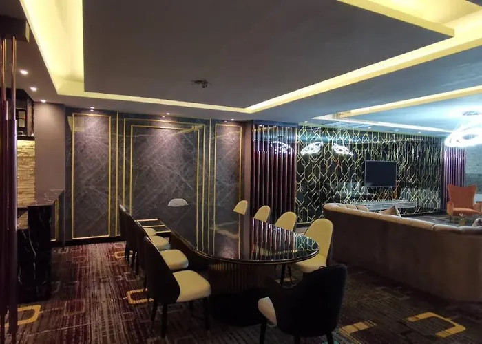 Hotel Crystal