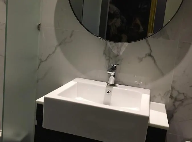 Hotel Crystal *